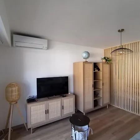 Avec Coin Nuit Apartament *